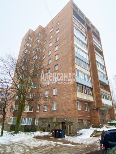 2-комнатная квартира (40м2) на продажу по адресу Выборг г., Каменный пер., 1— фото 1 из 18