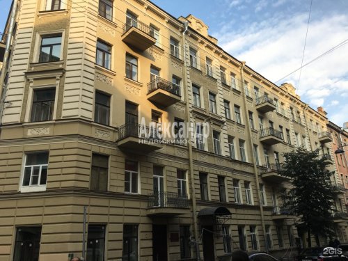 Комната в 4-комнатной квартире (152м2) на продажу по адресу Колпинская ул., 27-29— фото 1 из 24