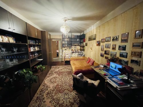 2-комнатная квартира (49м2) на продажу по адресу Замшина ул., 27— фото 1 из 10