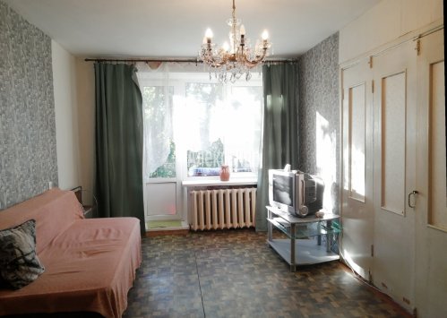 2-комнатная квартира (44м2) на продажу по адресу Павловск г., Мичурина ул., 28— фото 1 из 18