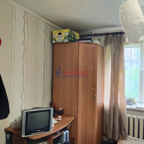 1-комнатная квартира (32м2) на продажу по адресу Петергоф г., Чебышевская ул., 3— фото 1 из 8
