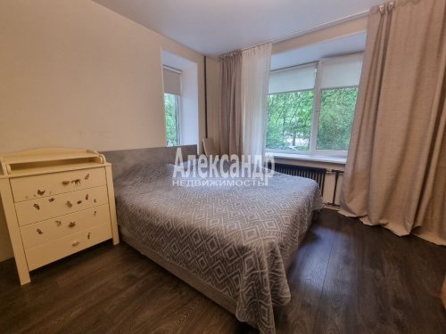 1-комнатная квартира (35м2) на продажу по адресу Бутлерова ул., 12— фото 1 из 17