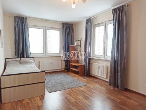 2-комнатная квартира (56м2) на продажу по адресу Витебский просп., 99— фото 1 из 18
