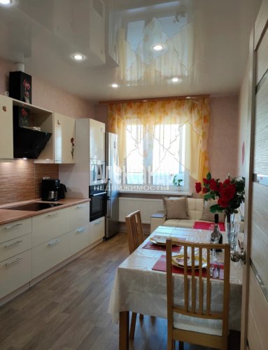 2-комнатная квартира (55м2) на продажу по адресу Шушары пос., Вилеровский пер., 6— фото 1 из 19