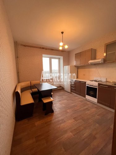 2-комнатная квартира (63м2) на продажу по адресу Белградская ул., 26— фото 1 из 15