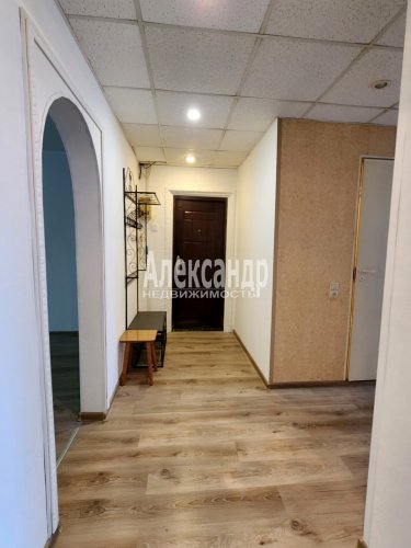 3-комнатная квартира (70м2) на продажу по адресу Приозерск г., Гоголя ул., 30— фото 1 из 21