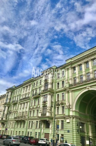 4-комнатная квартира (93м2) на продажу по адресу Кирочная ул., 32-34— фото 1 из 17