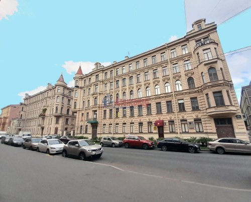 Комната в 8-комнатной квартире (211м2) на продажу по адресу Писарева ул., 18— фото 1 из 16