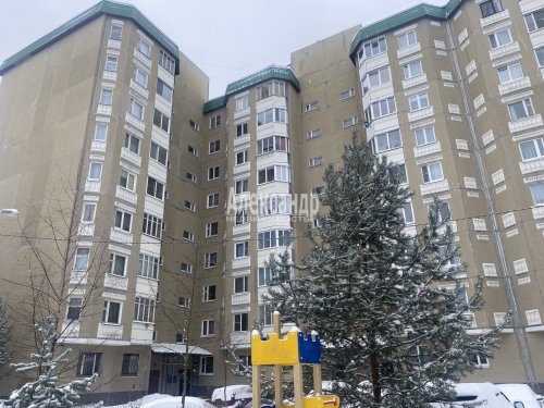2-комнатная квартира (72м2) на продажу по адресу Сертолово г., Кленовая ул., 3— фото 1 из 11