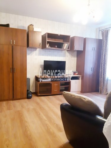 1-комнатная квартира (35м2) на продажу по адресу Астраханская ул., 19— фото 1 из 22