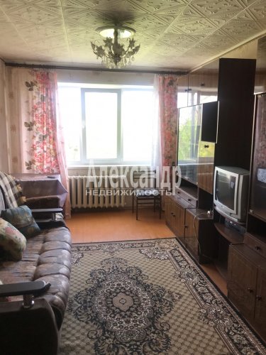 2-комнатная квартира (53м2) на продажу по адресу Кириши г., Волховская наб., 36— фото 1 из 11