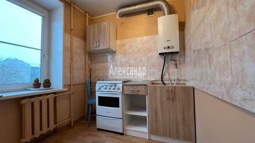 2-комнатная квартира (46м2) на продажу по адресу Выборг г., Акулова ул., 8— фото 1 из 22