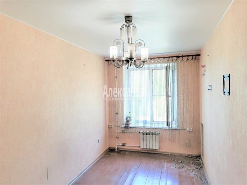 2-комнатная квартира (43м2) на продажу по адресу Сосново пос., Связи ул., 3— фото 1 из 23