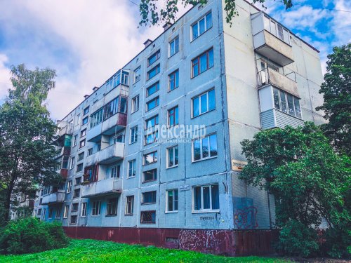 3-комнатная квартира (62м2) на продажу по адресу Выборг г., Приморская ул., 17— фото 1 из 14
