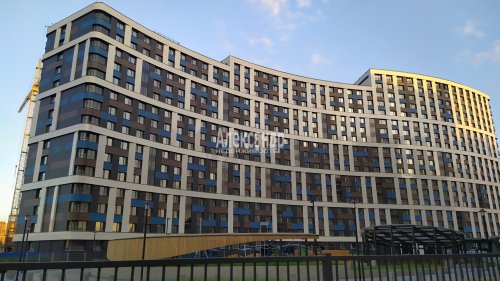 1-комнатная квартира (40м2) на продажу по адресу Мурино г., Ручьевский просп., 2— фото 1 из 9