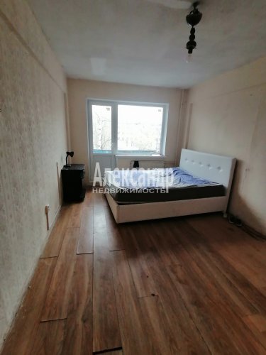 3-комнатная квартира (56м2) на продажу по адресу Софьи Ковалевской ул., 8— фото 1 из 11