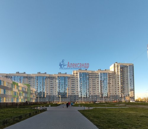 2-комнатная квартира (57м2) на продажу по адресу Маршала Казакова ул., 68— фото 1 из 32