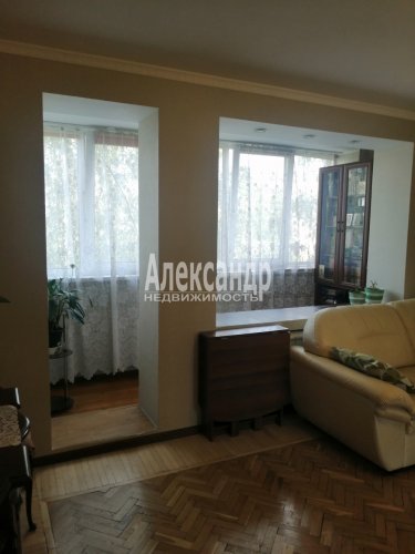 3-комнатная квартира (58м2) на продажу по адресу Луначарского просп., 100— фото 1 из 25