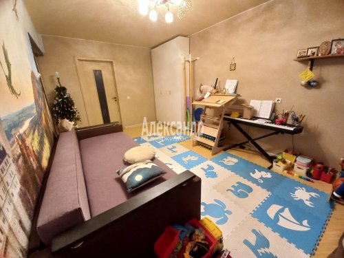 3-комнатная квартира (65м2) на продажу по адресу Дунайский пр., 37— фото 1 из 17