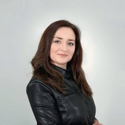 Агент по недвижимости Грицаенко Виктория Петровна